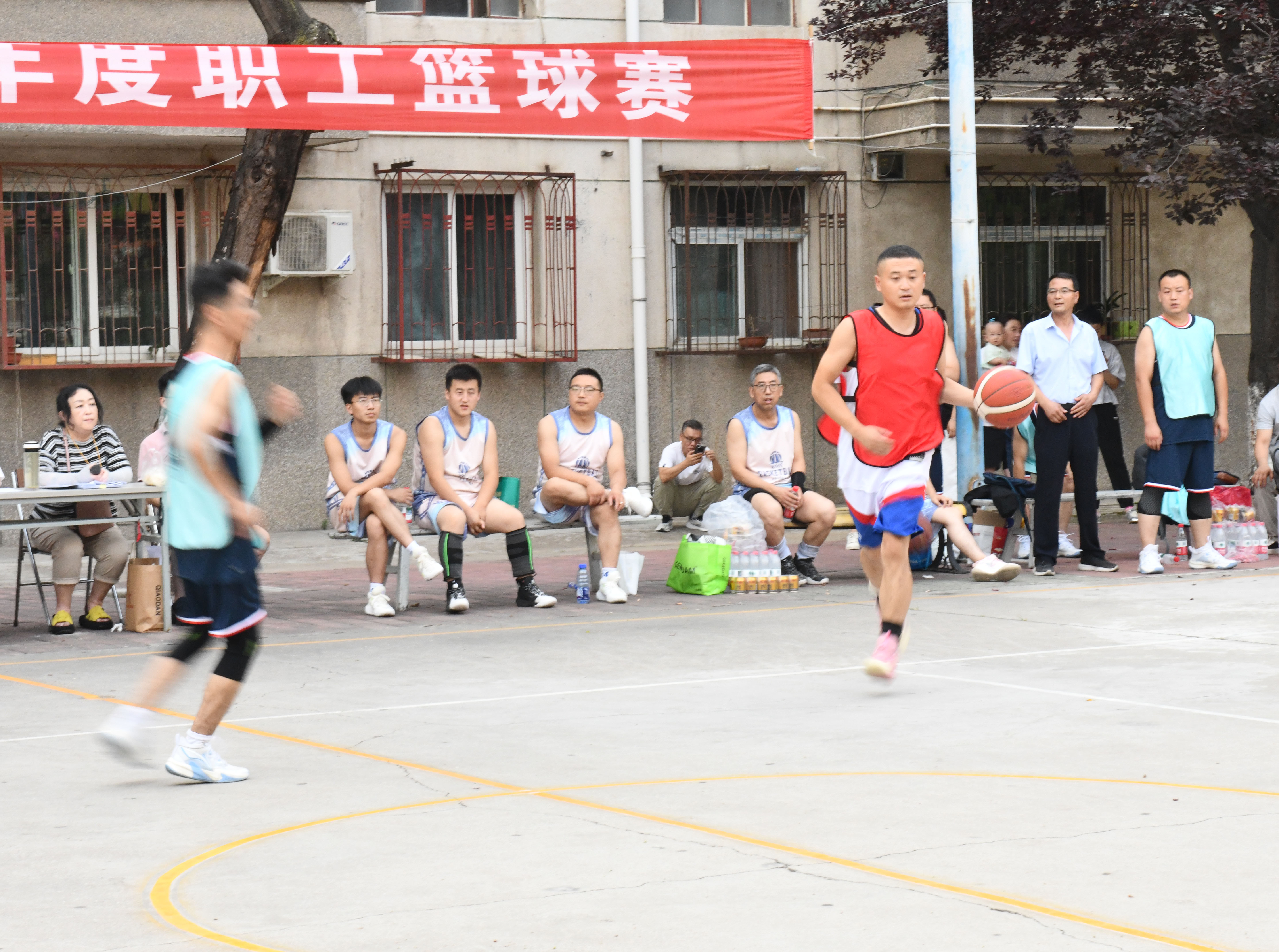 薪火相傳五十五載  賽場(chǎng)拼搏續(xù)寫(xiě)新篇--長(zhǎng)開(kāi)廠(chǎng)集團(tuán)職工籃球賽暨慶祝建廠(chǎng)55周年系列活動(dòng)圓滿(mǎn)落幕